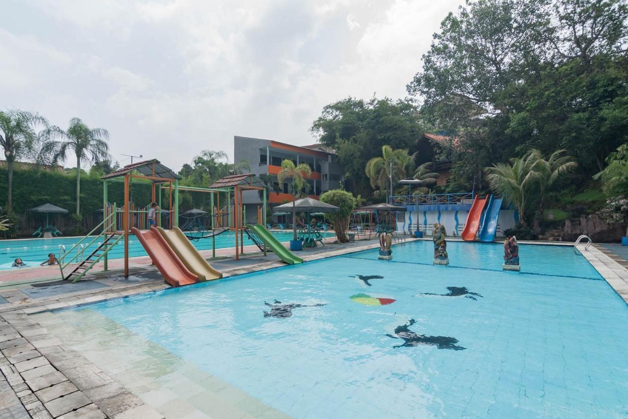 Urbanview Hotel Sagara Bogor Exterior photo